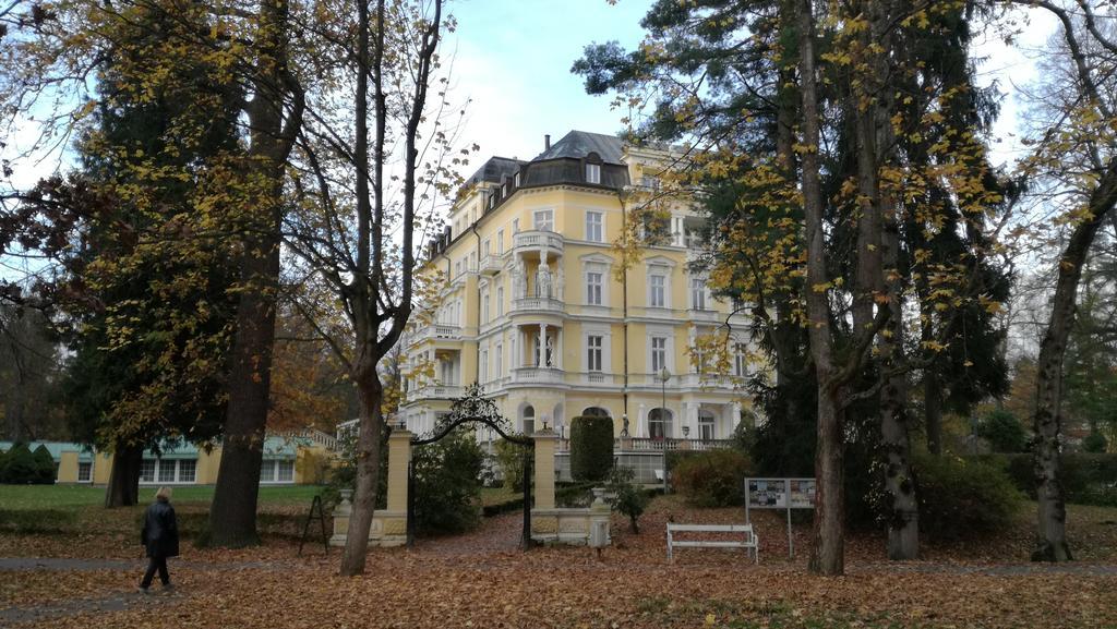 Apartment Pension Stark Františkovy Lázně Dış mekan fotoğraf